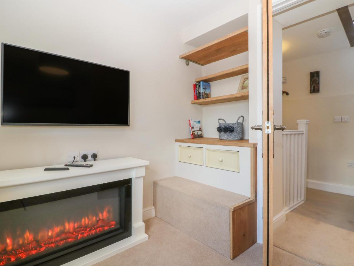 Evenlode Cottage Cheltenham Extérieur photo