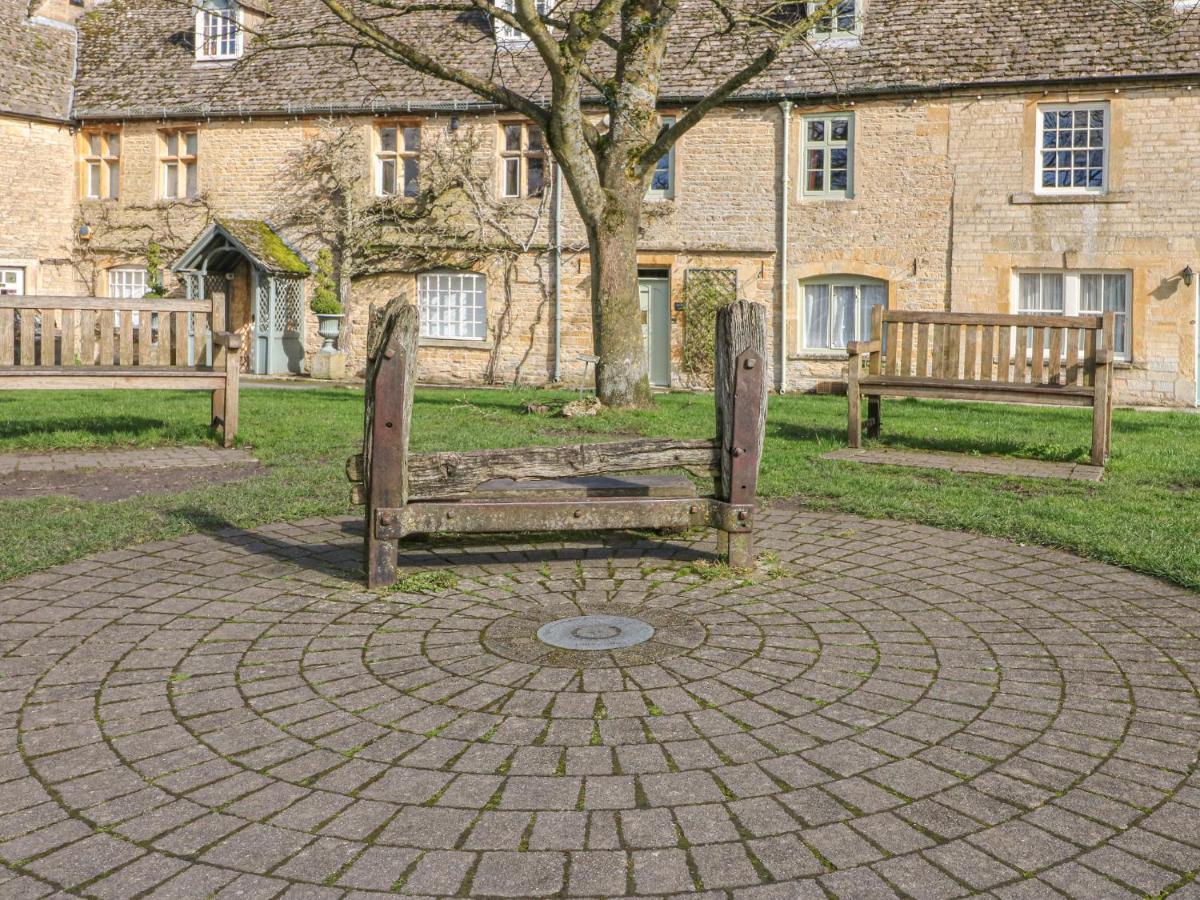 Evenlode Cottage Cheltenham Extérieur photo